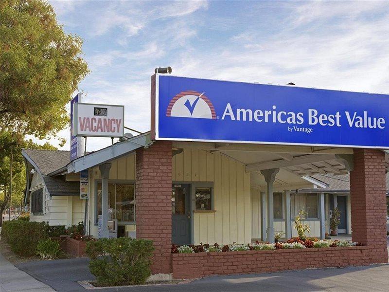 Americas Best Value Inn - Livermore Bagian luar foto