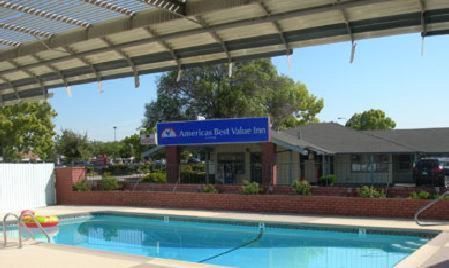 Americas Best Value Inn - Livermore Bagian luar foto