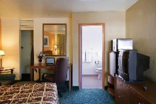 Americas Best Value Inn - Livermore Ruang foto