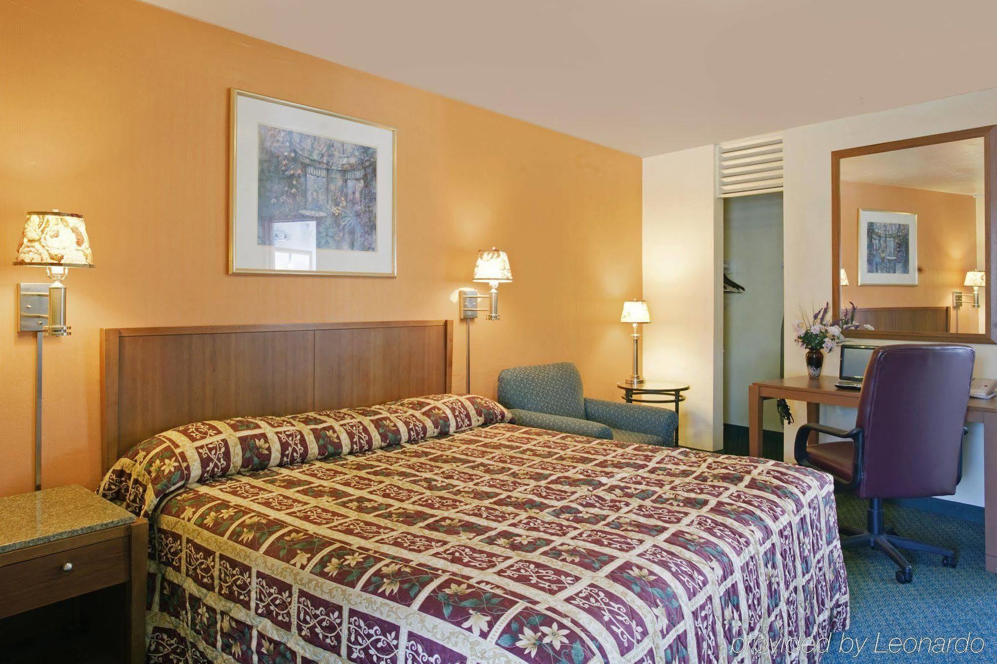 Americas Best Value Inn - Livermore Ruang foto